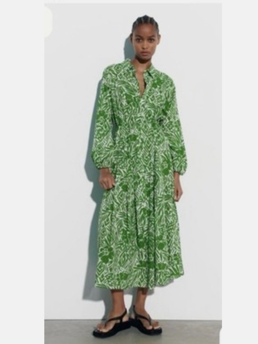 Zara Green Printed Maxi Dress with Long Sleeves - Picture 1 of 3